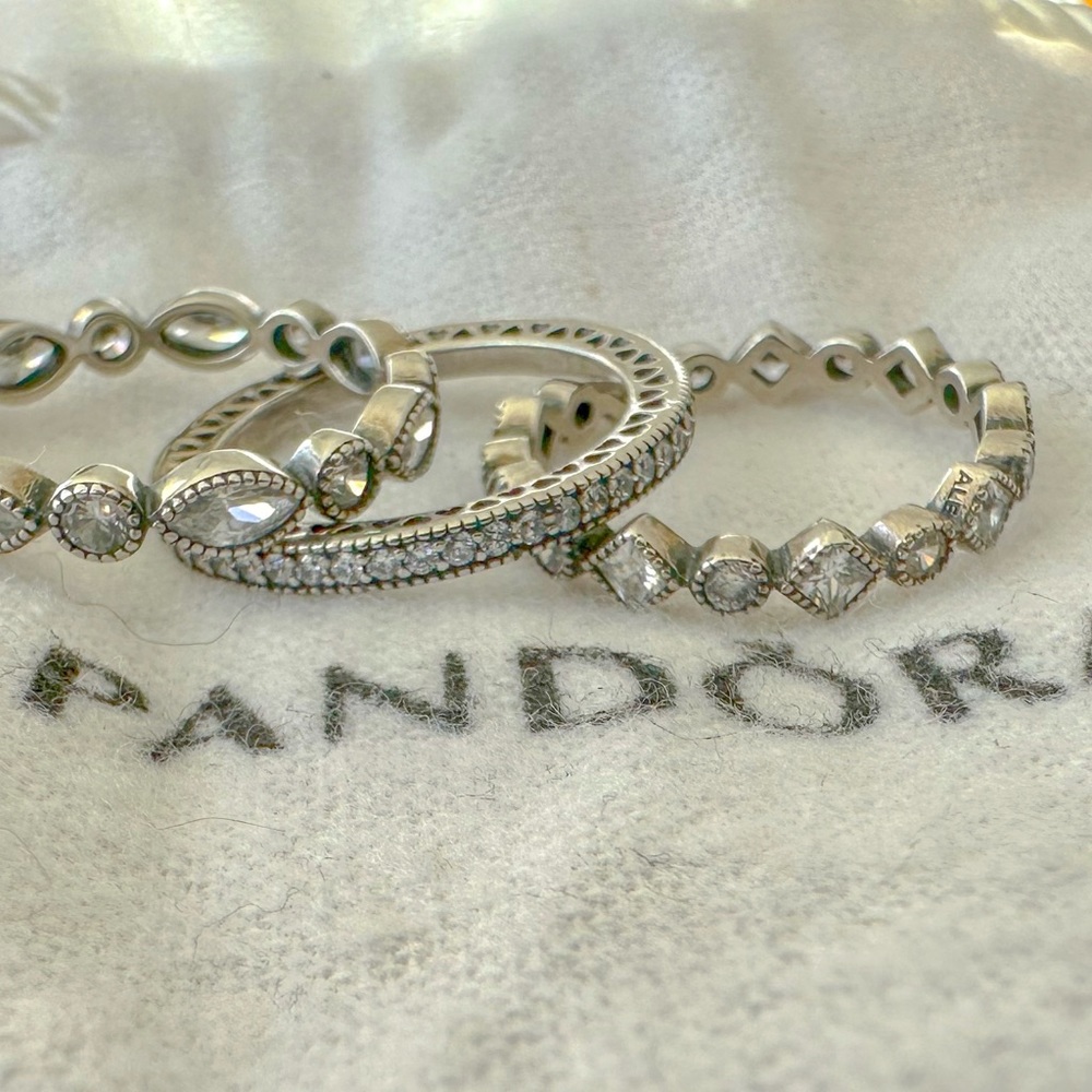Pandora silver 3 rings sz in image. All three are the same size.